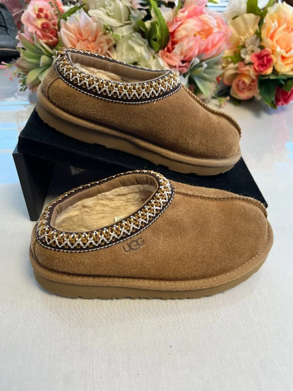 UGG Kids Chestnut Suede Braid Trim Slippers Size 12